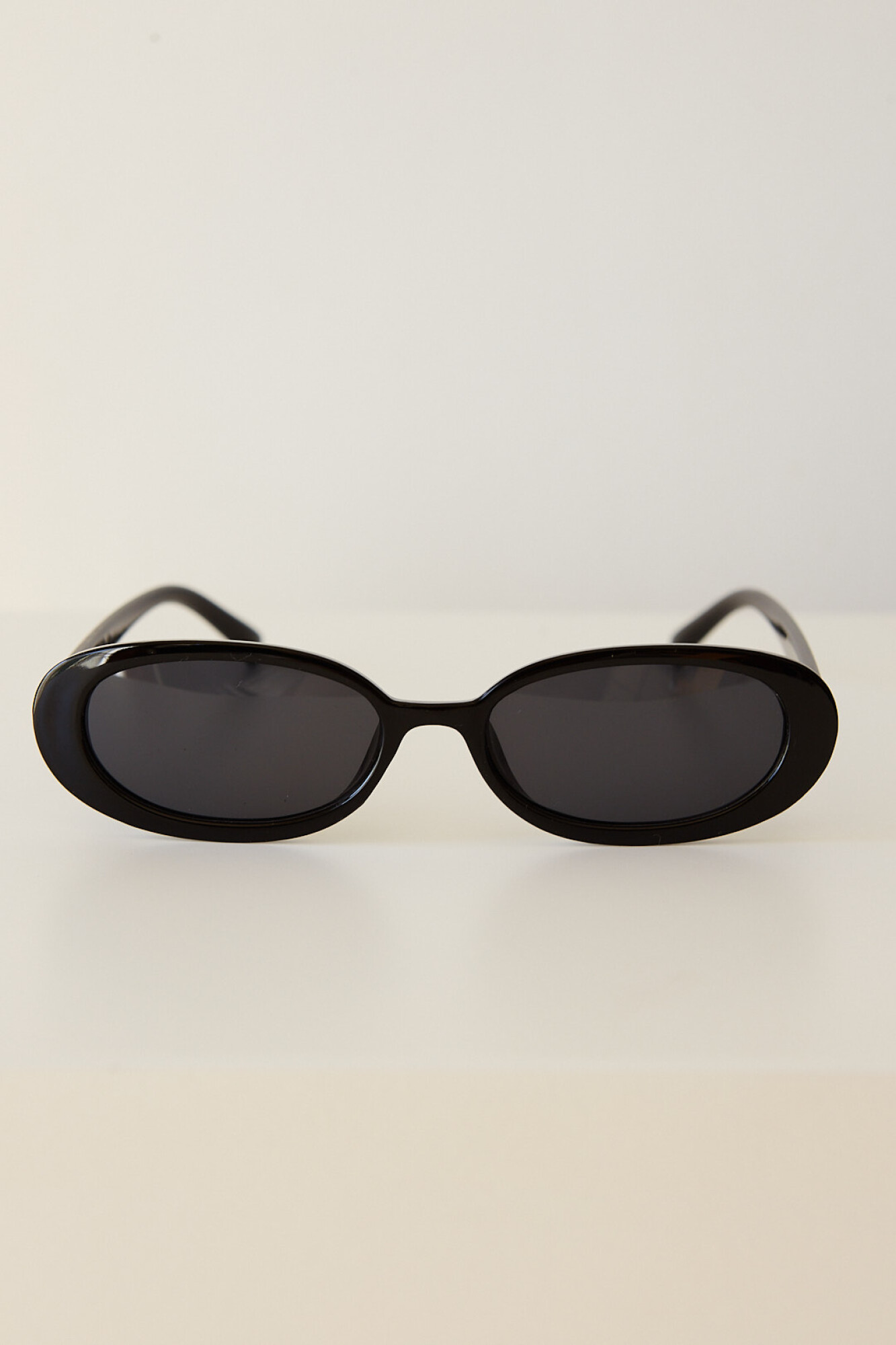 OVAL SUNNIES 