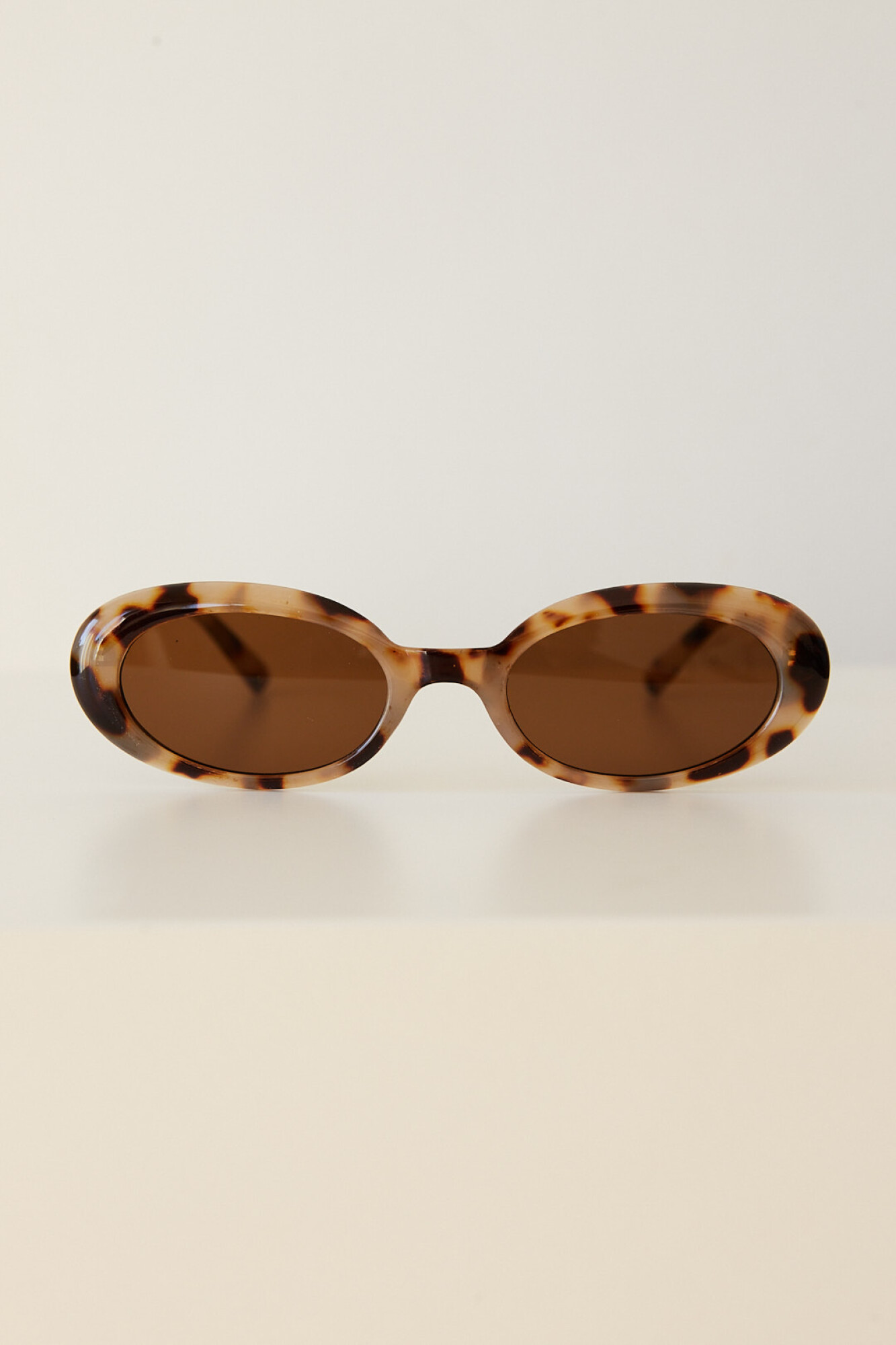 OVAL SUNNIES 